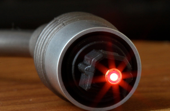 Signal rouge du cable optique